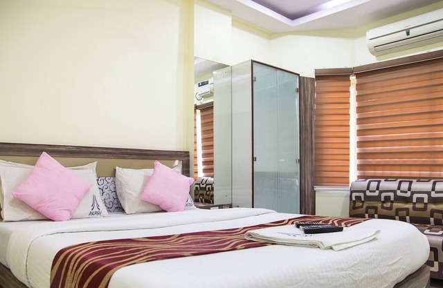 Ulo Akash Inn