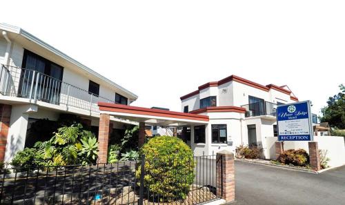 Ulster Lodge Motel