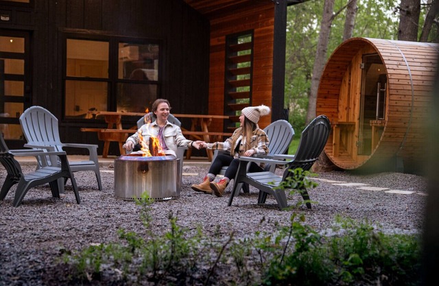 Ultimate Cabin Retreat, Sauna, Firepit, Fireplace