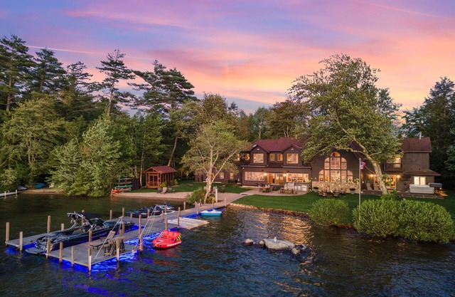 Ultimate Lakefront Vacation Home en alquiler