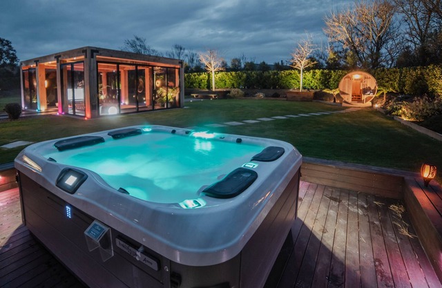 Ultimate Luxury Farm-Stay