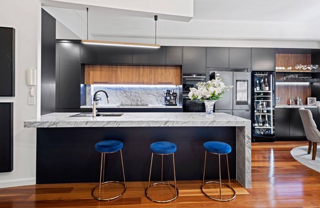 Ultimate Luxury Woolstore Apartment in the heart of Teneriffe