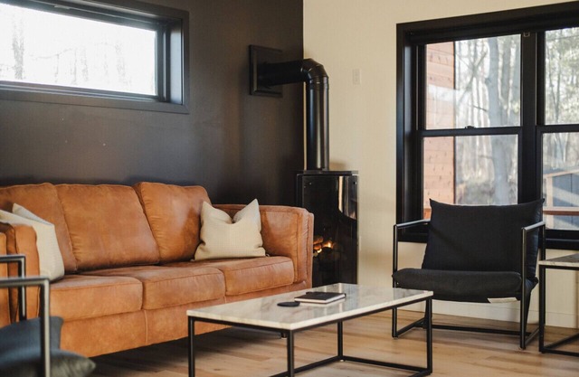 Ultimate Retreat: Cozy Cabin w/ Fireplace! Cuyuna MTB Access
