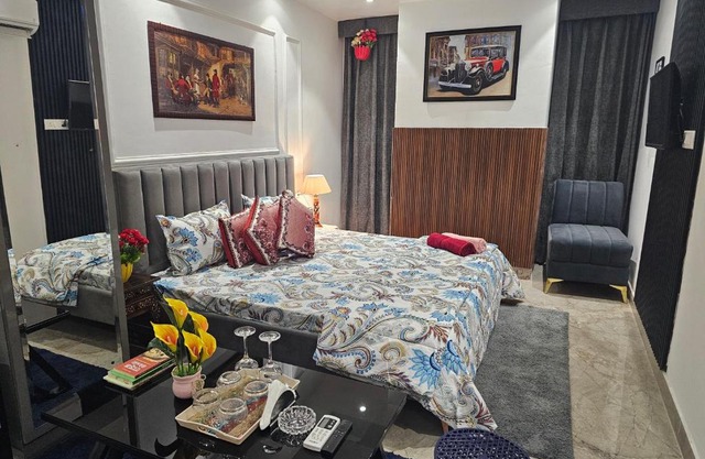 Ultra Luxury Cool Flat By Bliss Stay