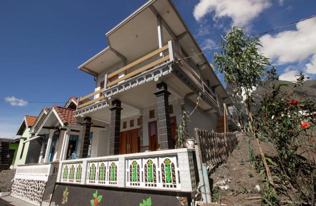 Umah Sare