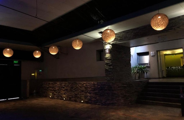 Uman Hotel -Motel-