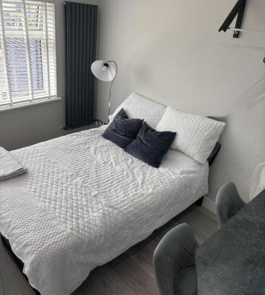 Umazis Bespoke Properties- The Hyde