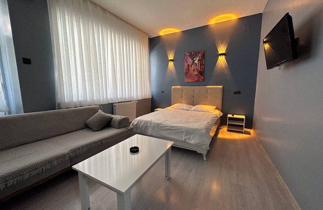 UMK PANSİYON CADDE