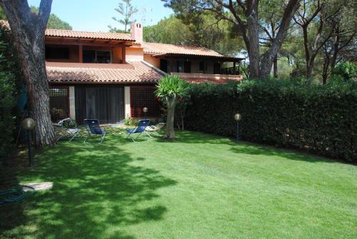 Una Pineta Sul Mare A Due Passi Dal Forte Village