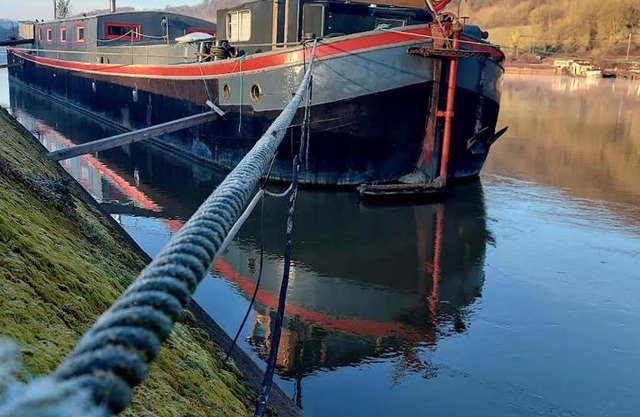Une perle ! Péniche complète pour 8 sur la Meuse, région Namur