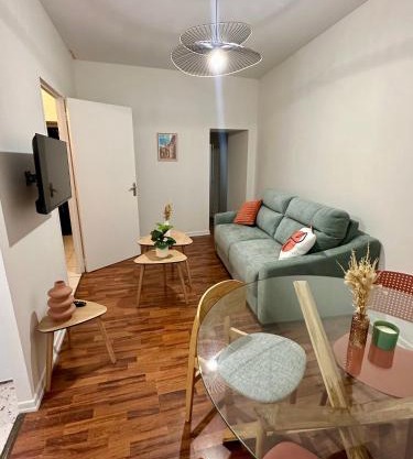 Une terrasse à 200m de la cathédrale - 4 personnes - logement entièrement rénové
