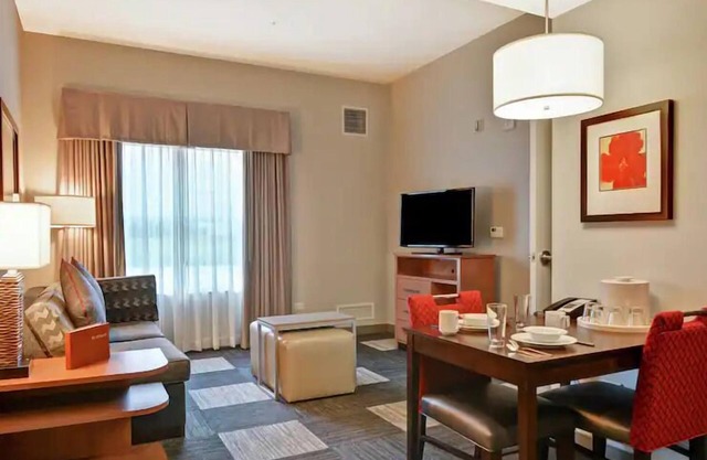 Unforgettable Resort Experiences Await:3 Units w/ Free Parking,Full Kitchen,Pool
