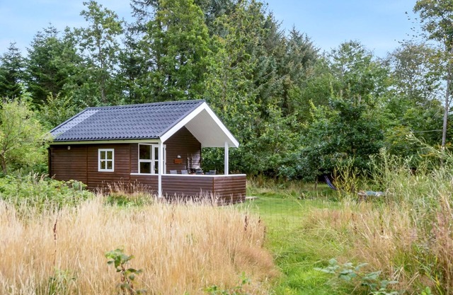"Unge" - 2.9km from the sea by Interhome