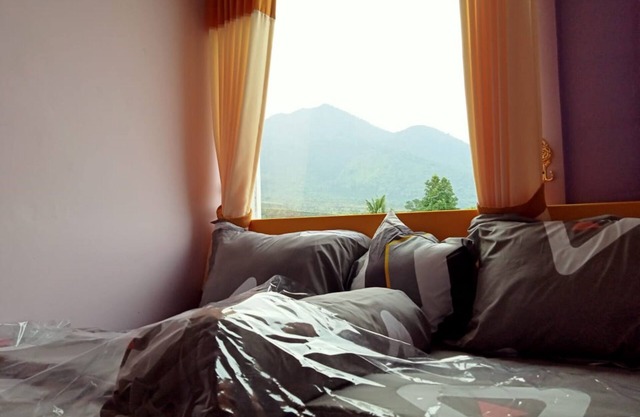 Ungu Hotel Garut