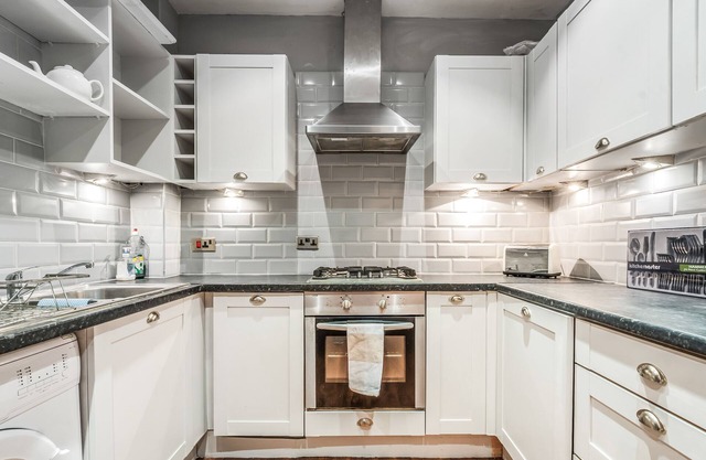 Stunning Artistic Hideout Perfect for family!