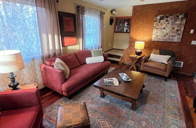 Unique 3-bedroom house close to Downton in Riverfront Neighborhood.