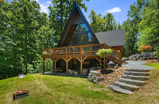 *NEW* A-Frame,Hot tub,Firepit,Jukebox & EV charge