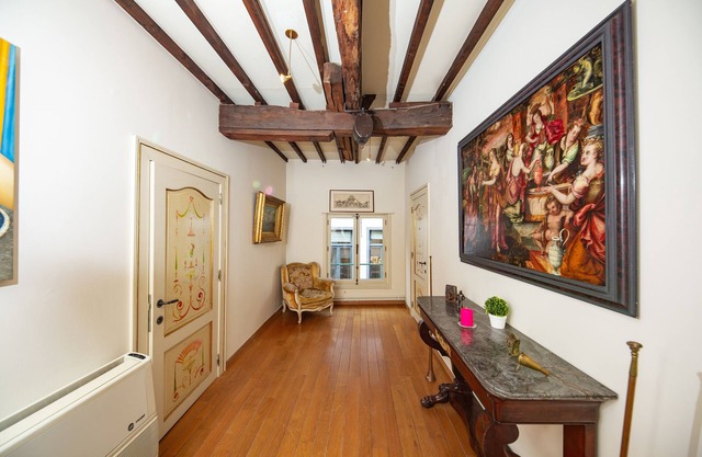 Unique Apartment In Historic Mansion