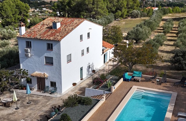 Unique B&B in Ontinyent - Surrounded by mountains and nature.