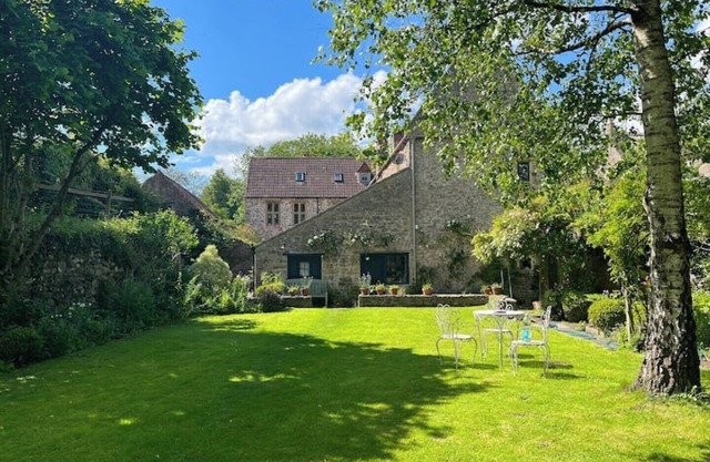 Unique country house, Mells, near Babington