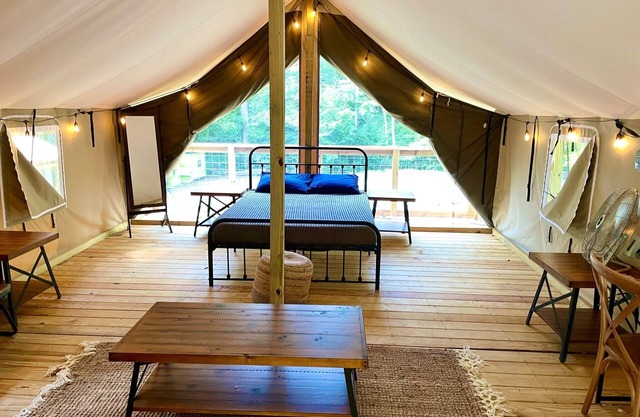 Unique Double Glamping Tent in Blue Ridge Mountains next to the Green River!
