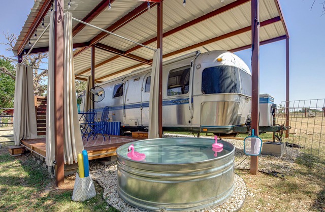Unique Farm Experience in Airstream Close to Town