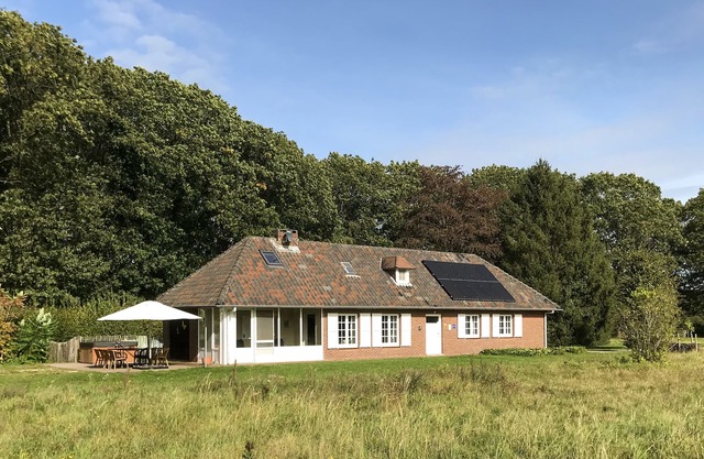 Casa de vacaciones única para 8 personas en una reserva natural de Limburgo