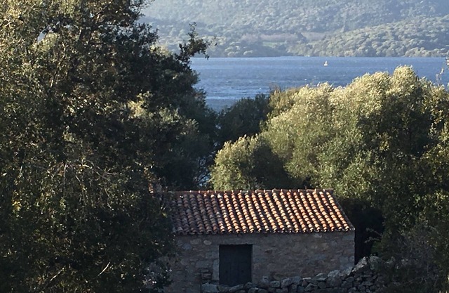 Unique Absolute Lakeside Farmhouse - 20 minutos de las playas. Privacidad total