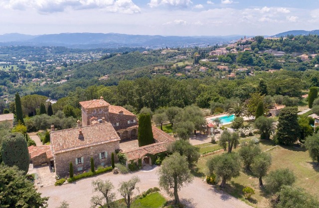 Villa única en la cima de la colina - 6 habitaciones / piscina grande - Amplias vistas de Cote D’Azur