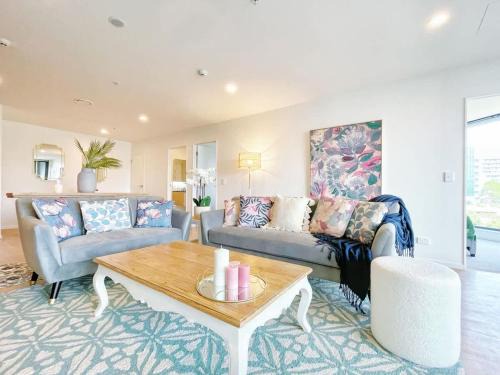 Unique Luxury Incredible SkyTower & Park View - Free Parking