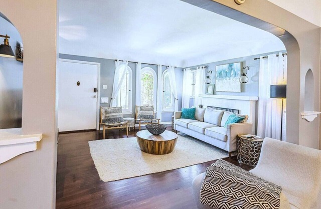 Unique Mexican Retreat | 3min>Rose Bowl+6min>DTLA