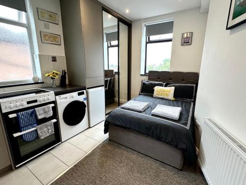 Unique Modern, Private Apartment,15 Mins To Central London