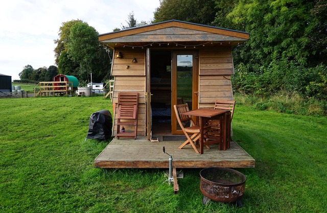 Beehive @ Westcote Glamping