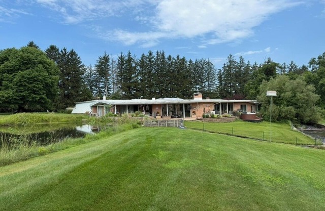 Unique & Spacious Historic Home, Close to Stadium