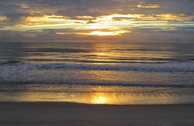 Oceanside 2Bd 1Ba condominios en Ormond-by-the-Sea con gran cubierta privada de playa