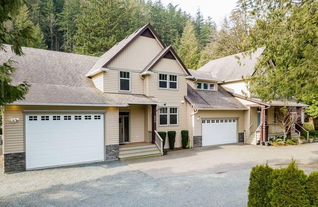 Unit #2 | Harrison Chalet Suites @ Harrison Hot Springs