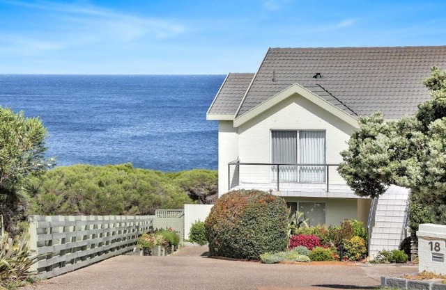 Unit 3 18 Surf Circle Tura Beach