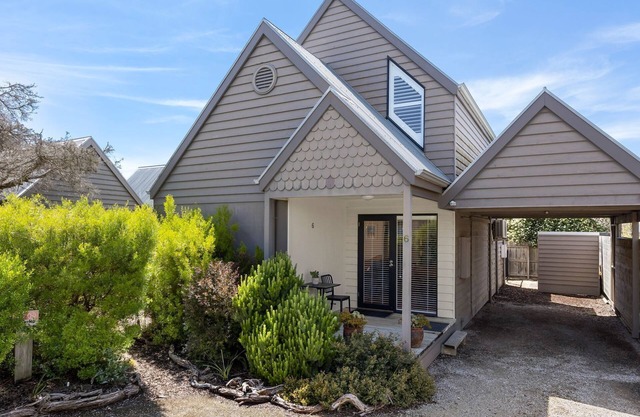 Unit 6 Lonsdale Villas