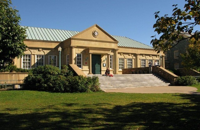 University of King's College