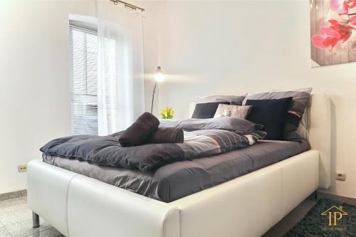 UNLIMITED - schön & zentral wohnen perfekt für kurze Aufenthalte im EG
