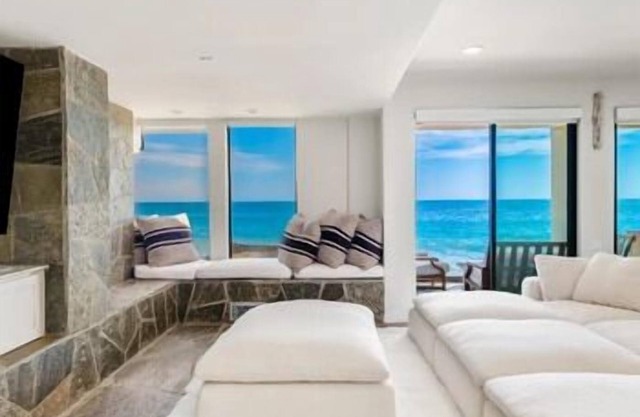 Casa de lujo frente al mar en Malibu - Disponible a corto o largo plazo
