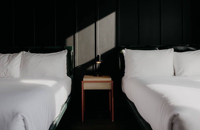 Unwind in Artist-Infused Room Near Popular Nashville Sights | 3 Rooms