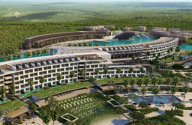 Unwind in Style: Beachfront Resort w/ Tranquil Pools, Spa & Delicious Cuisine