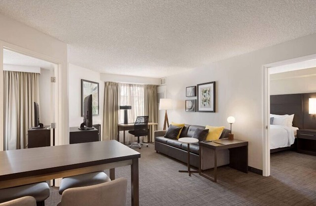Unwind in these 2 Pet-friendly Units w/ Full Kitchens, Pool, Sports Court