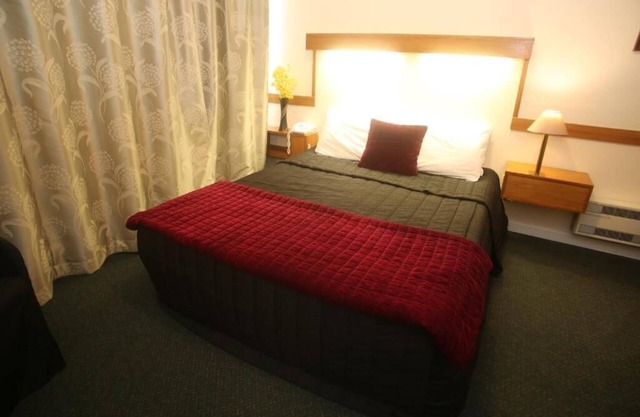 Unwind @ Whangunui Standard Room