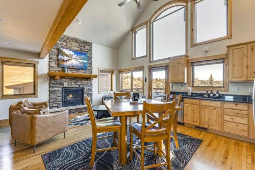 Updated and Spacious Lodge in Heart of Estes Park!