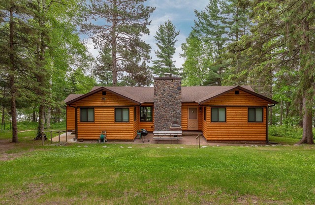 Cabina recién actualizada en Big Trout Lake Whitefish Chain MN Crosslake