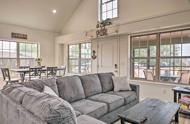 Updated Cabin w/ Direct Lake Access & Pool!