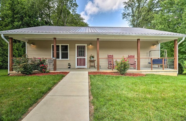 Updated Cottage at Lake Junaluska Golf Course!