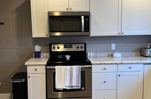 Updated, fully furnished home in the heart of uptown Butte.